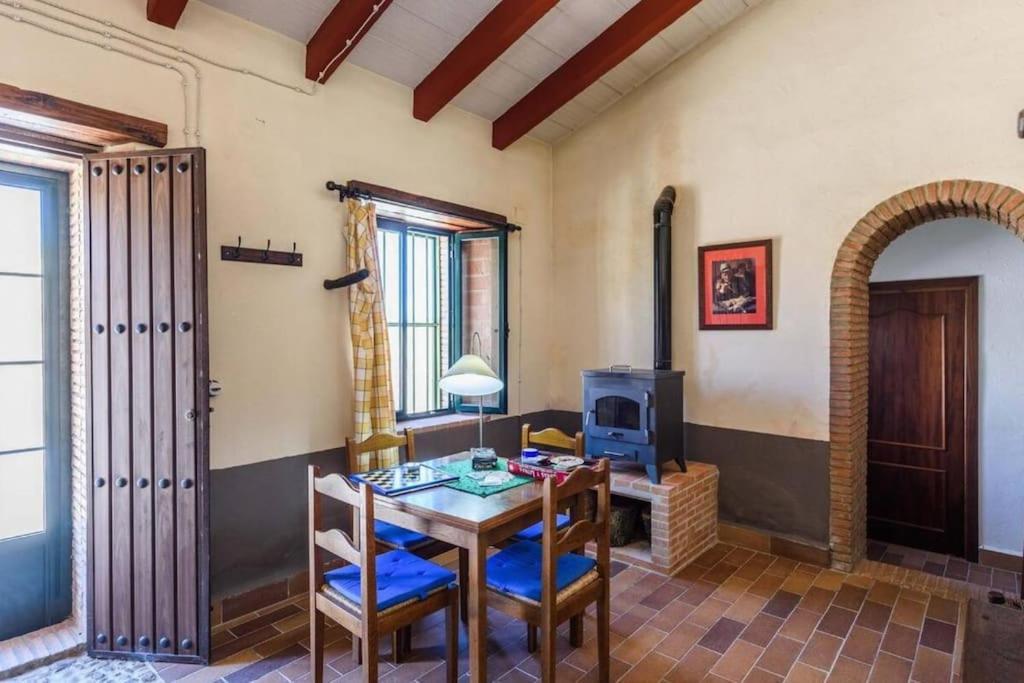 Villa Casa Cortijo En Dehesa Sierra Leon La Puebla de los Infantes Esterno foto