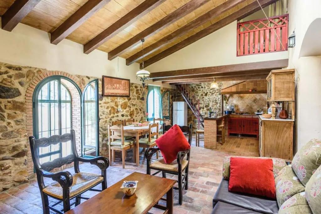 Villa Casa Cortijo En Dehesa Sierra Leon La Puebla de los Infantes Esterno foto
