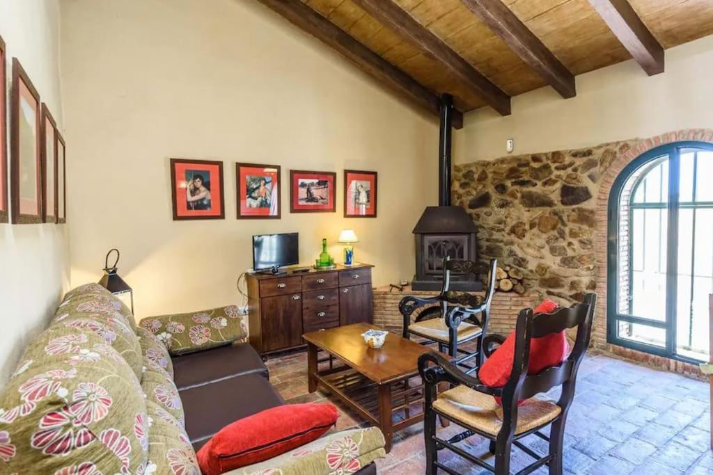 Villa Casa Cortijo En Dehesa Sierra Leon La Puebla de los Infantes Esterno foto